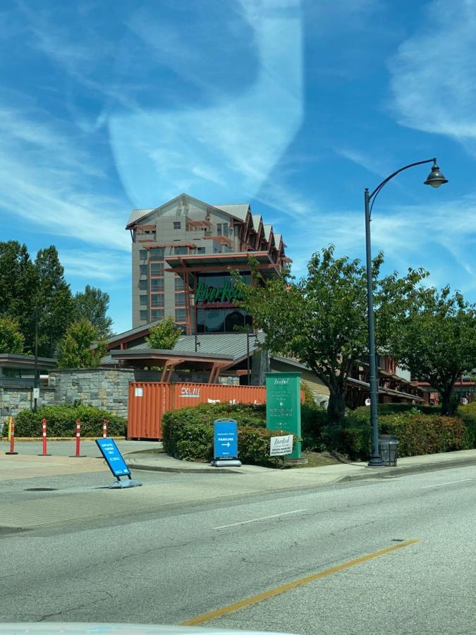 Richmond Vancouver Airport Comfy Home Ngoại thất bức ảnh