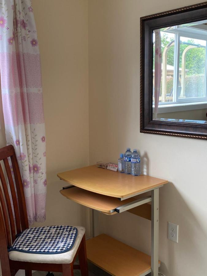Richmond Vancouver Airport Comfy Home Ngoại thất bức ảnh